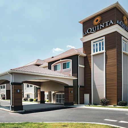 La Quinta By Wyndham Chambersburg Hotel Exterior photo