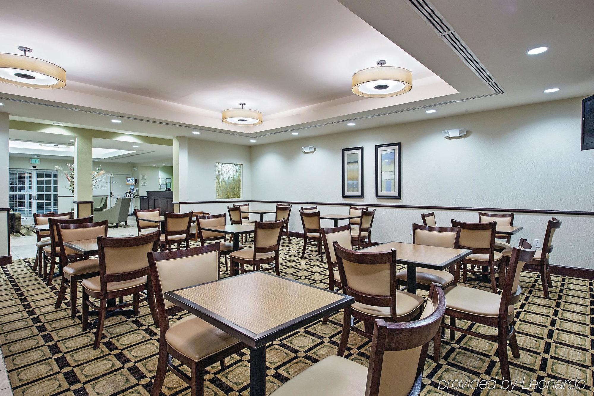 La Quinta By Wyndham Chambersburg Hotel Exterior photo